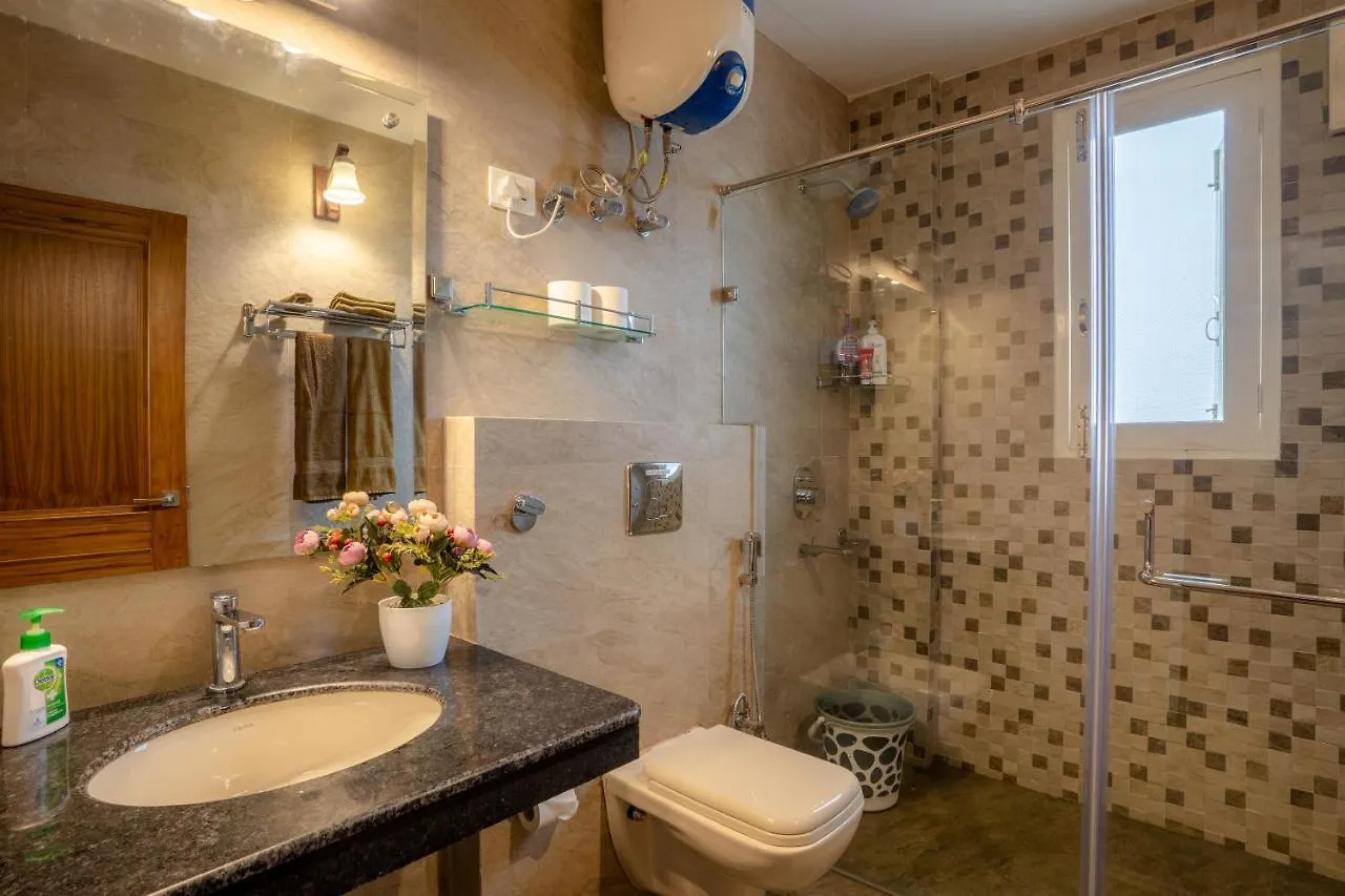 Hostie Mystica-Highest Penthouse With Terrace, Mashobra Apartment Shimla
